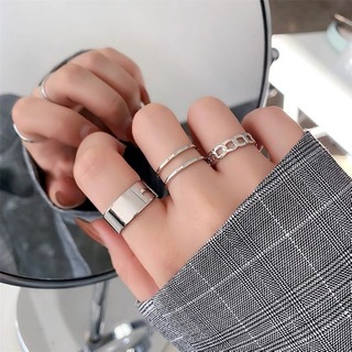 指輪3点セット／シルバー 銀 リング  韓国 フリーサイズ 人気　おしゃれ(リング(指輪))
