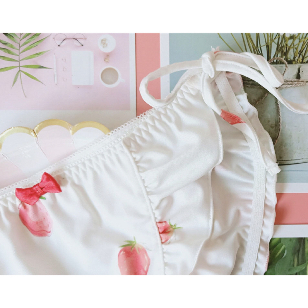 ホワイトとピンクのお得なセット売り　下着パンツゆめかわいい　女子力高め レディースの下着/アンダーウェア(ショーツ)の商品写真