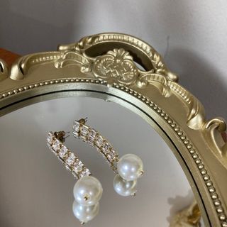 ザラ(ZARA)のパールピアス(ピアス)