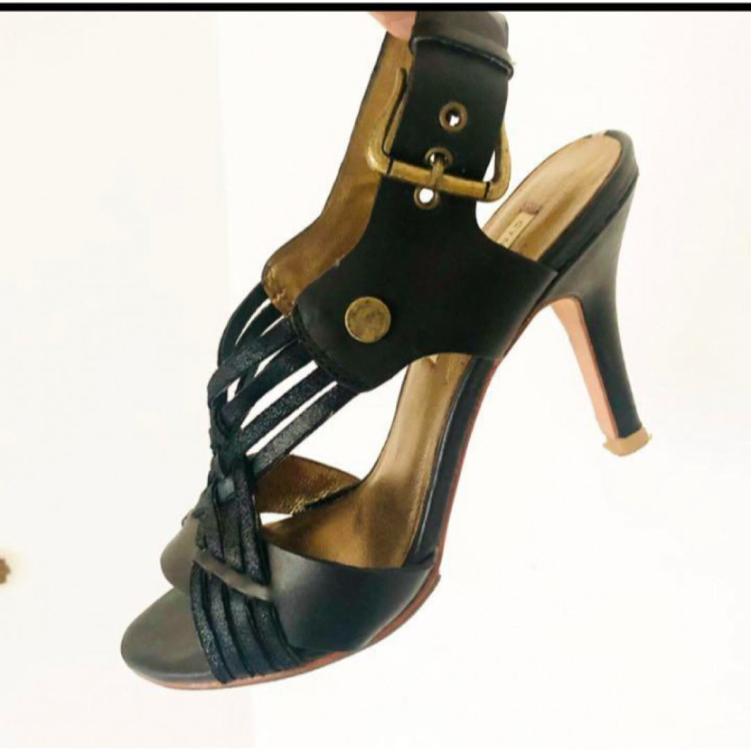 MANOLO BLAHNIK(マノロブラニク)の定価3.6万円　ドゥーズィエムセレクト　シンシアヴィンセント　サンダル レディースの靴/シューズ(サンダル)の商品写真