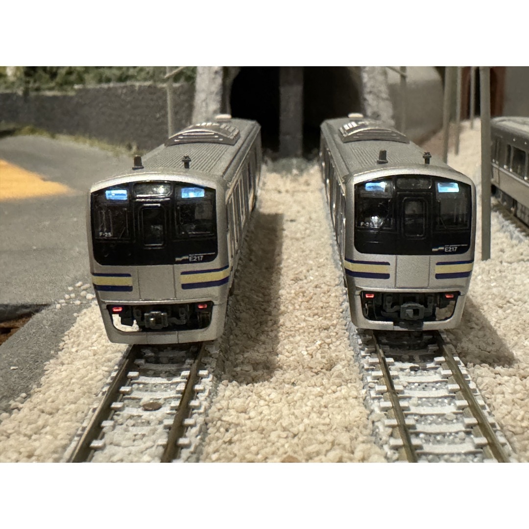 KATO`(カトー)のKATO JR東日本 横須賀線 総武線 旧塗装 E217系 8両 基本セット エンタメ/ホビーのおもちゃ/ぬいぐるみ(鉄道模型)の商品写真