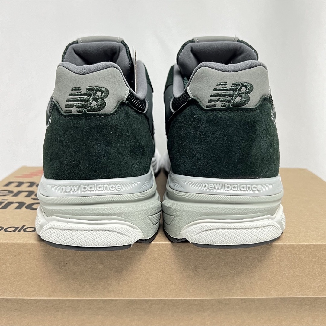 New Balance(ニューバランス)の28cm 新品 ニューバランス 920 緑 英国製 NEWBALANCE UK メンズの靴/シューズ(スニーカー)の商品写真