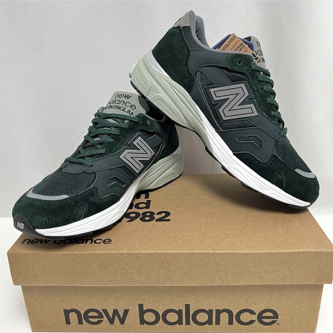 New Balance(ニューバランス)の28cm 新品 ニューバランス 920 緑 英国製 NEWBALANCE UK メンズの靴/シューズ(スニーカー)の商品写真