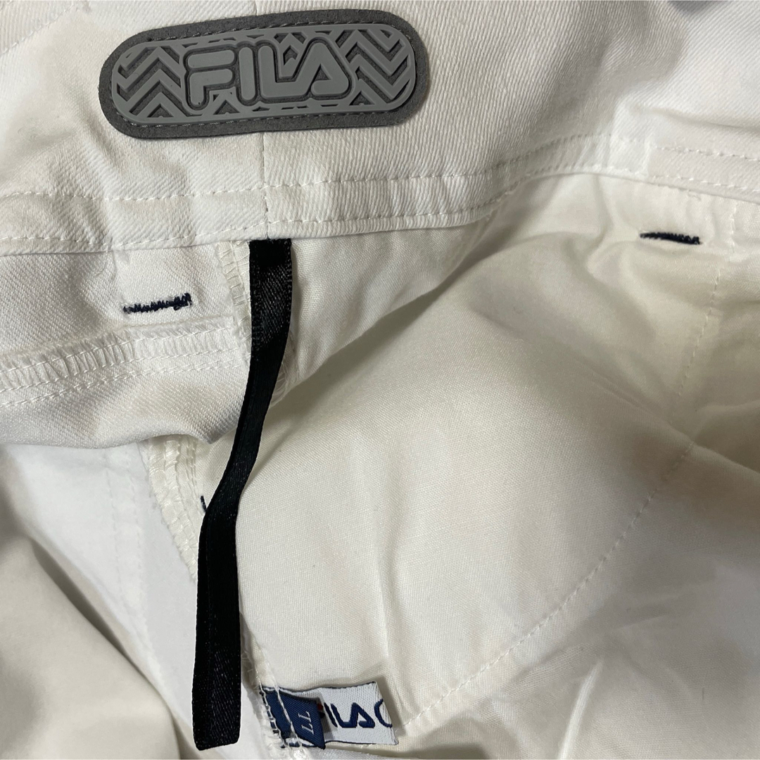 FILA(フィラ)の白　ズボン レディースのパンツ(カジュアルパンツ)の商品写真