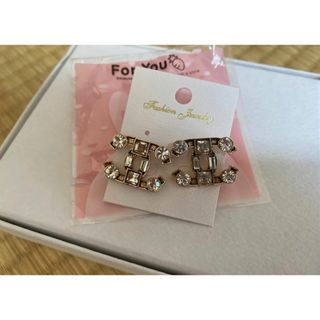 ピアス(ピアス)