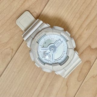 ジーショック(G-SHOCK)のG-SHOCK 白　腕時計(腕時計(アナログ))