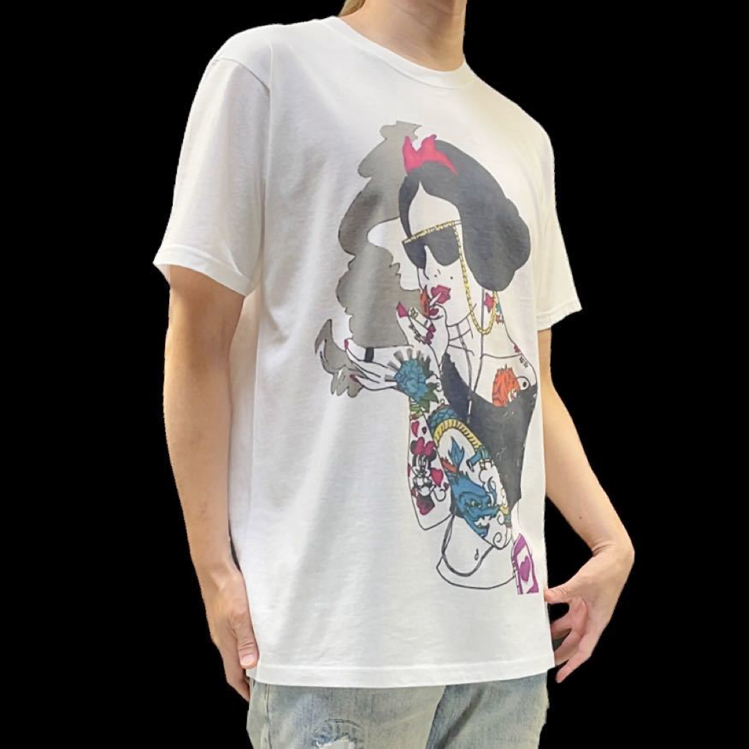 新品 ビッグ プリント 白雪姫 サングラス タトゥー 悪女 パロディ Tシャツ メンズのトップス(Tシャツ/カットソー(半袖/袖なし))の商品写真