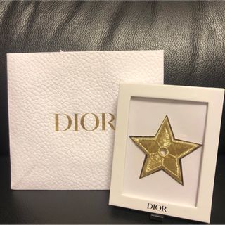 クリスチャンディオール(Christian Dior)のディオール　星型　ブローチ　ノベルティ(ブローチ/コサージュ)