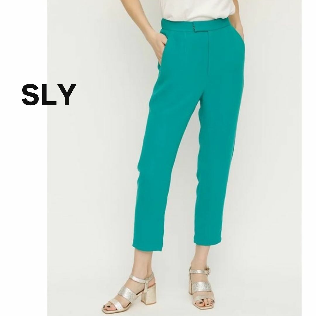 SLY(スライ)のSLY スライ　パンツ　ライトグリーン　テーパード　美脚 レディースのパンツ(カジュアルパンツ)の商品写真