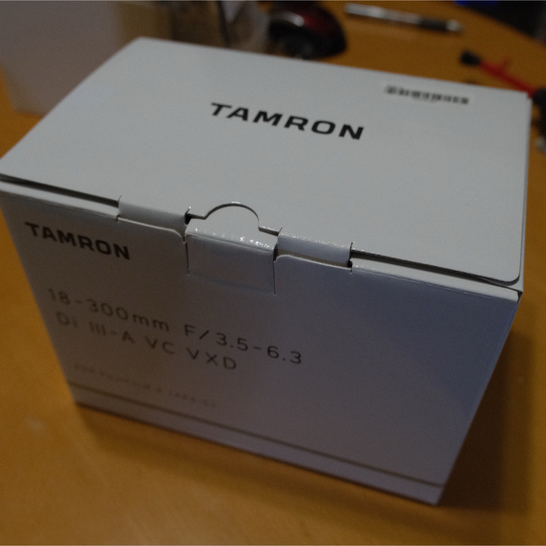 TAMRON(タムロン)の【値下げ】TAMRON フジフイルムX用 18-300F3.5-6.3 DI  スマホ/家電/カメラのカメラ(その他)の商品写真