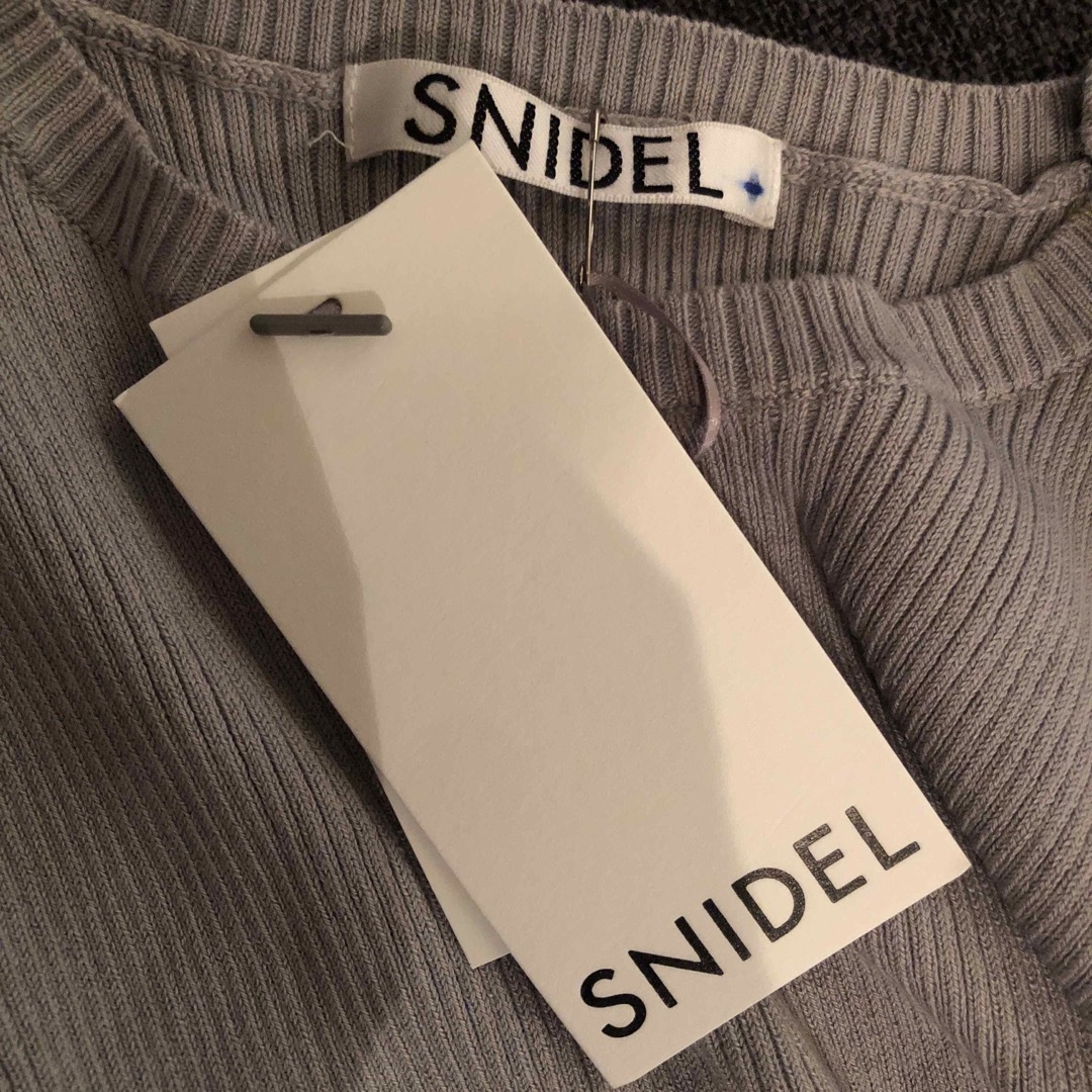 SNIDEL(スナイデル)のSNIDEL パワショルニットドッキングワンピ レディースのワンピース(ロングワンピース/マキシワンピース)の商品写真