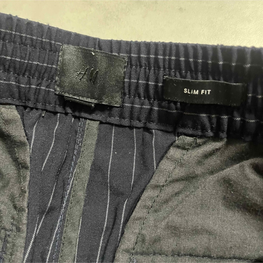 H&M(エイチアンドエム)の【H&M】スラックスジョガーパンツ　ストライプ メンズのパンツ(スラックス)の商品写真