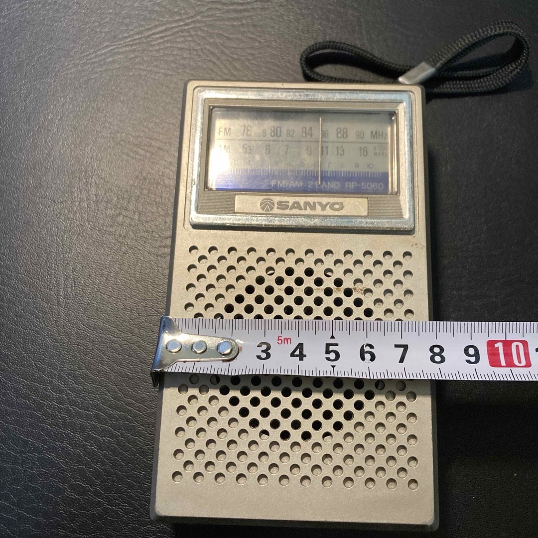 SANYO(サンヨー)のSANYO ラジオ　RP-5060　ジャンク品 スマホ/家電/カメラのオーディオ機器(ラジオ)の商品写真