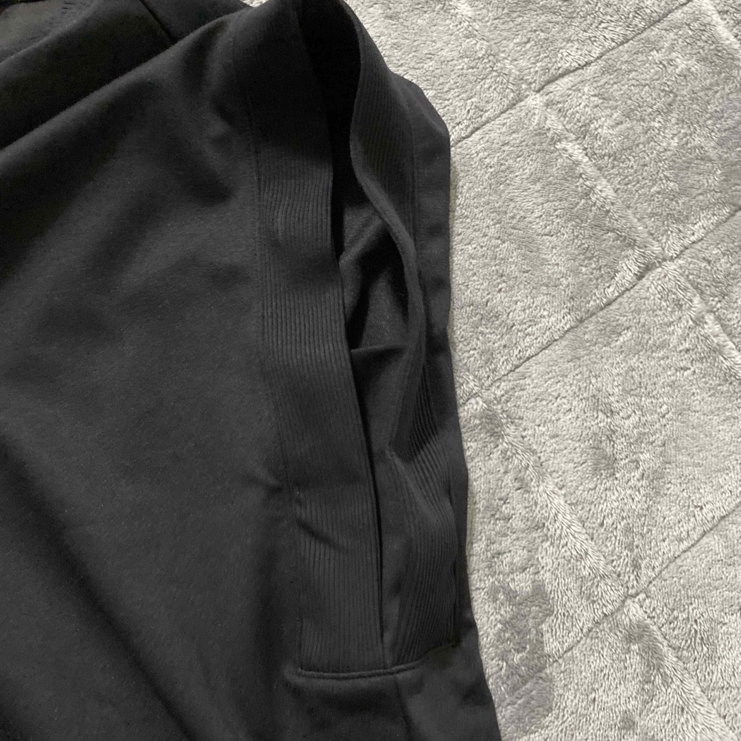 GU(ジーユー)のドライフレンチスリーブチュニック　ブラック レディースのトップス(Tシャツ(半袖/袖なし))の商品写真