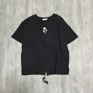 ナチュラルヴィンテージ(natuRAL vintage)の半袖Tシャツ アドラー Adrer 花刺繍 ブラック 黒 S コットン 綿(Tシャツ/カットソー(半袖/袖なし))