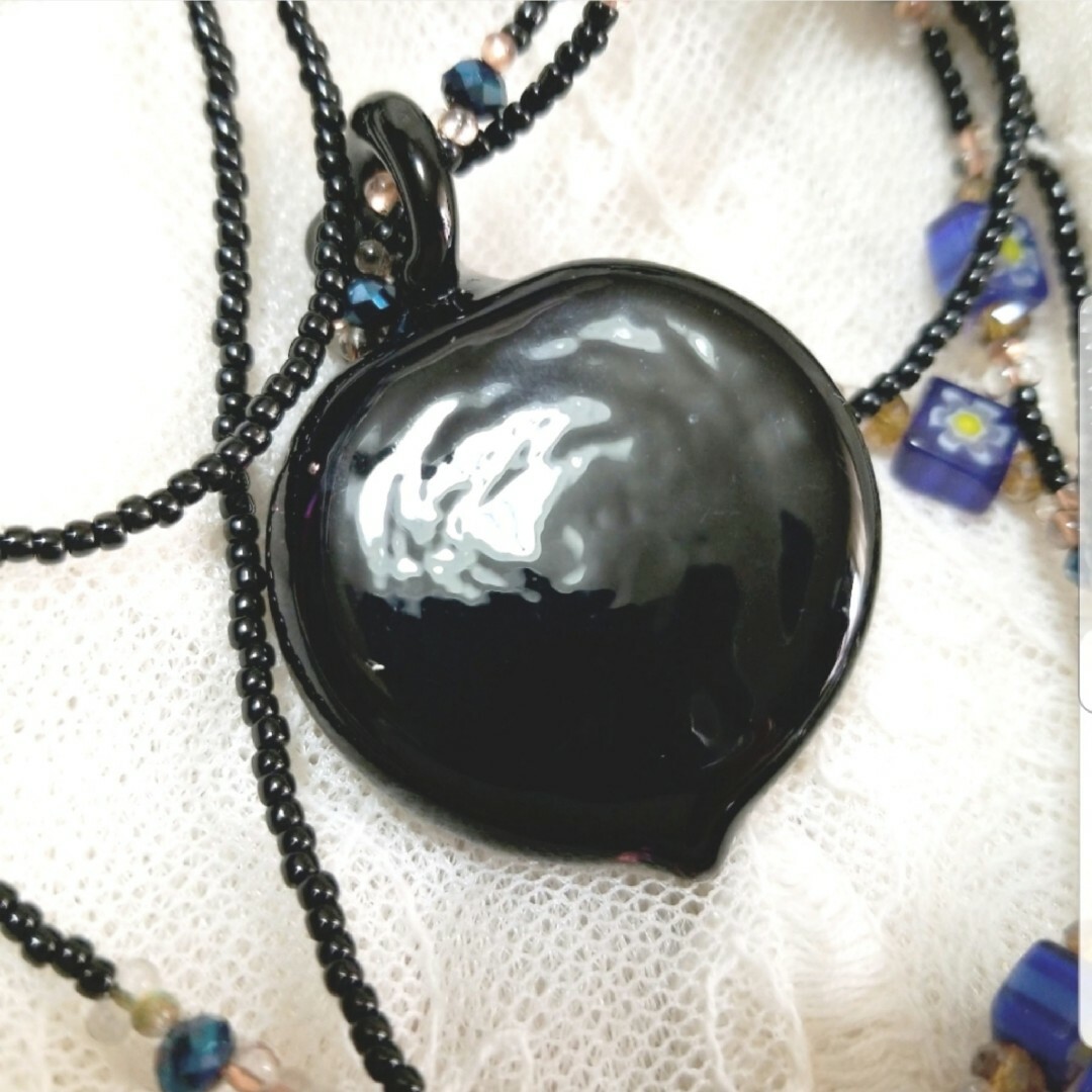 Lochie(ロキエ)のベネチアンガラス ブルー×ブラック 青黒 金箔 ビーズ 2連 ロングネックレス レディースのアクセサリー(ネックレス)の商品写真