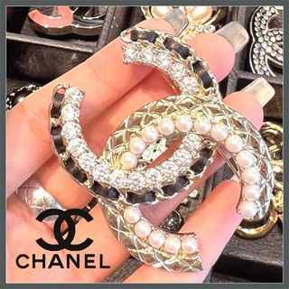 シャネル(CHANEL)のシャネル　ブローチ(ブローチ/コサージュ)