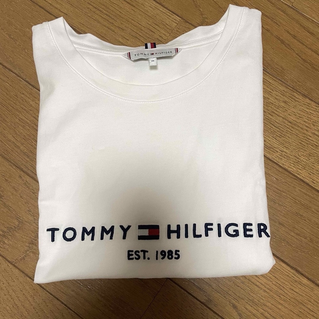 TOMMY HILFIGER(トミーヒルフィガー)のTOMMY HILFIGER  Tシャツ　セット レディースのトップス(Tシャツ(半袖/袖なし))の商品写真