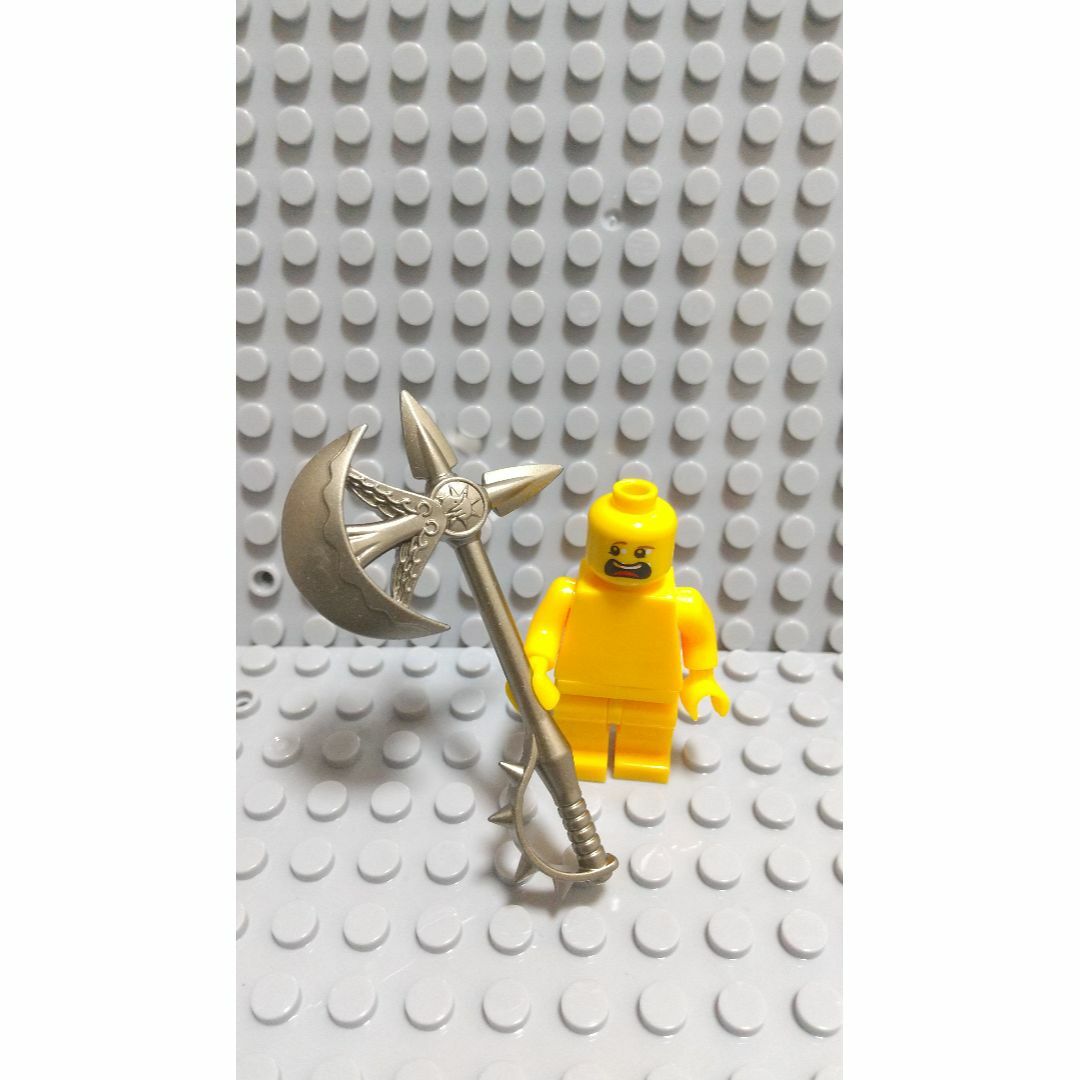 神斧リッタ　グレー　LEGO互換　レゴ武器　モンハン　七つの大罪　両手斧 エンタメ/ホビーのフィギュア(SF/ファンタジー/ホラー)の商品写真
