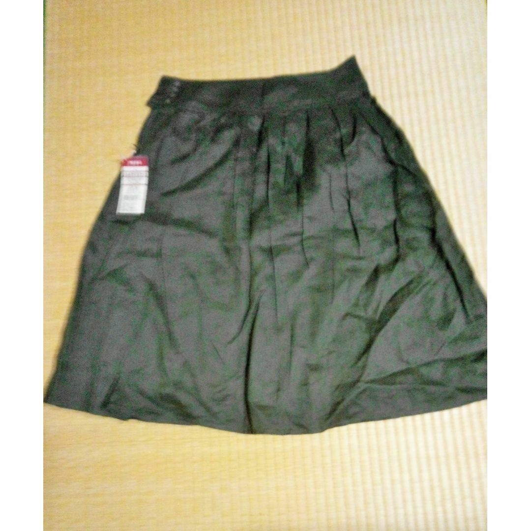 MUJI (無印良品)(ムジルシリョウヒン)の無印良品　ふんわりスカート　カーキ　 レディースのスカート(その他)の商品写真