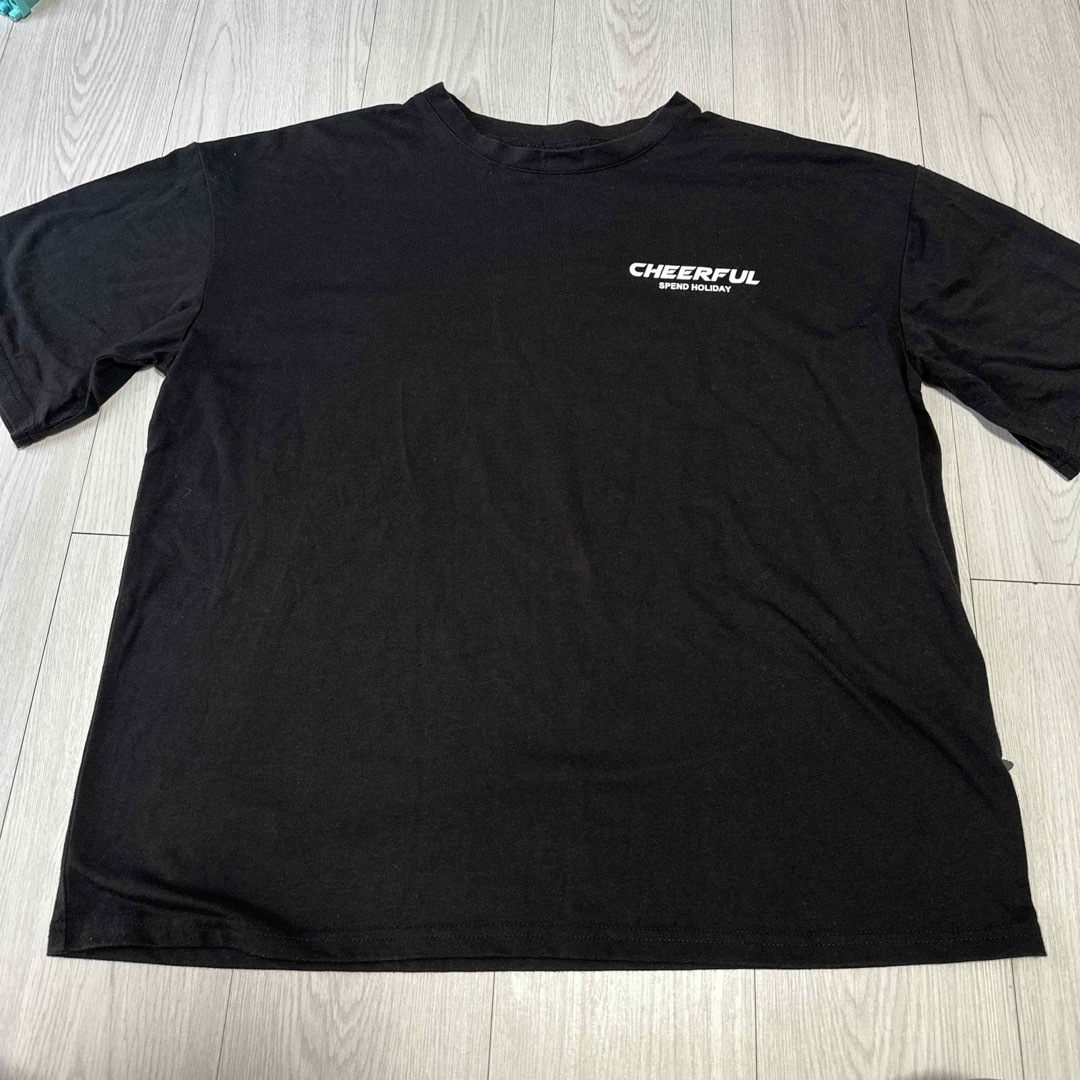 レディース ブラックロゴTシャツ 半袖 メンズのトップス(Tシャツ/カットソー(半袖/袖なし))の商品写真