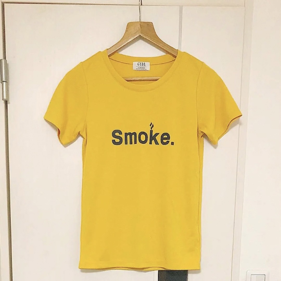 GYDA(ジェイダ)のGYDA Smoke. Tシャツ スモーク たばこ 煙草 レディースのトップス(Tシャツ(半袖/袖なし))の商品写真