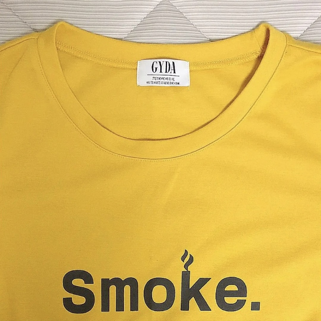 GYDA(ジェイダ)のGYDA Smoke. Tシャツ スモーク たばこ 煙草 レディースのトップス(Tシャツ(半袖/袖なし))の商品写真