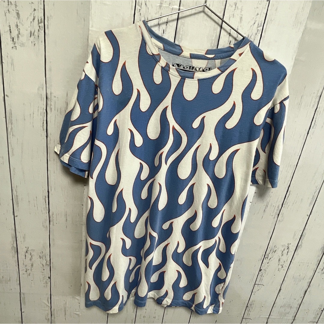 USA古着　Tシャツ　Lサイズ　ブルー　ホワイト　総柄　炎　ファイヤー　フレイム レディースのトップス(Tシャツ(半袖/袖なし))の商品写真