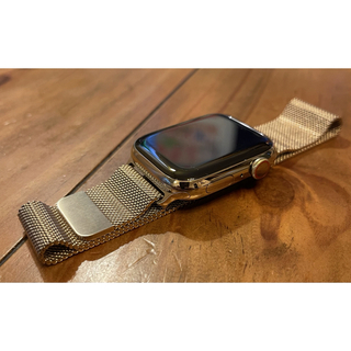 アップルウォッチ(Apple Watch)の電池容量100% 超美品Apple Watch8 高級ゴールドステンレス45mm(腕時計(デジタル))