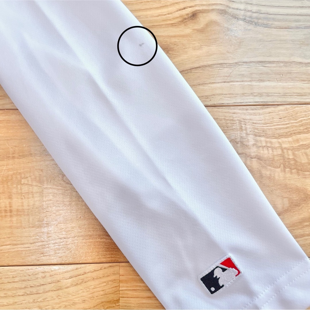 MLB(メジャーリーグベースボール)の《訳あり》【M】MLB公式 ヤンキース　メッシュドライ　長袖Tシャツ●メンズ メンズのトップス(Tシャツ/カットソー(七分/長袖))の商品写真