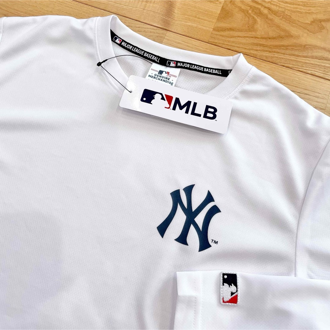 MLB(メジャーリーグベースボール)の《訳あり》【M】MLB公式 ヤンキース　メッシュドライ　長袖Tシャツ●メンズ メンズのトップス(Tシャツ/カットソー(七分/長袖))の商品写真