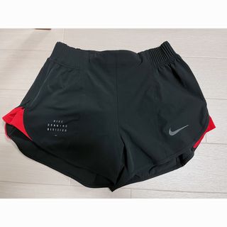 ナイキ(NIKE)のNIKE ランニングショートパンツ　スポーツウェア　レディース(ウェア)