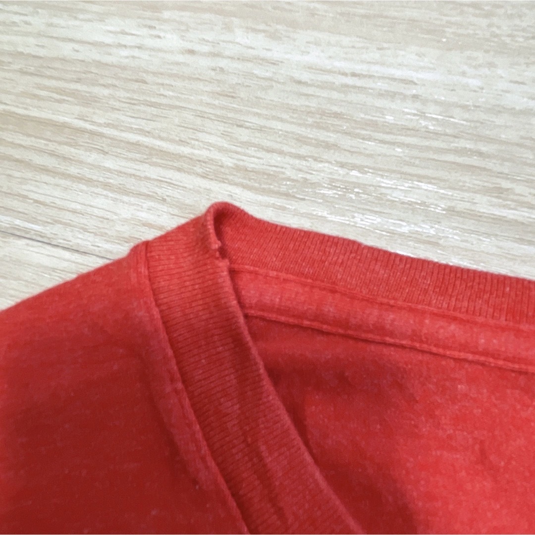 UNDER ARMOUR(アンダーアーマー)のアンダーアーマー　Tシャツ　ウェア　XL　レッド　赤　プリント　ロゴ　USA古着 メンズのトップス(Tシャツ/カットソー(半袖/袖なし))の商品写真