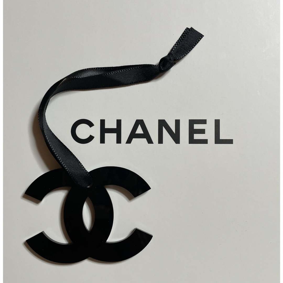 CHANEL(シャネル)の訳あり品☆CHANEL チャーム ココマーク ブラック 1個 インテリア/住まい/日用品のオフィス用品(ラッピング/包装)の商品写真