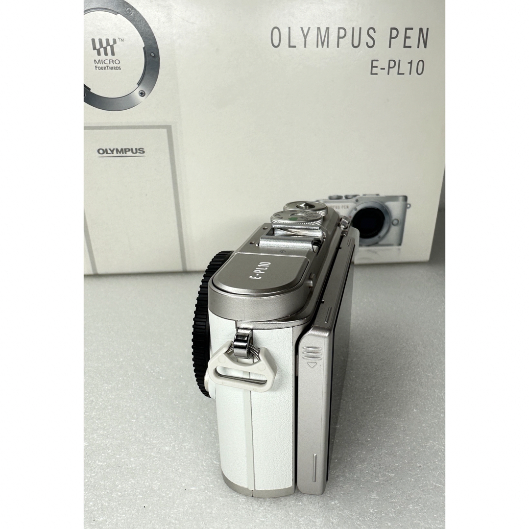 OLYMPUS(オリンパス)のオリンパス OLYMPUS PEN E-PL10 EZダブルズームキット スマホ/家電/カメラのカメラ(ミラーレス一眼)の商品写真