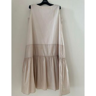 FOXEY - フォクシー ドレスワンピース ひざ丈 ノースリーブ シルク FOXEY - フォクシー ドレスワンピース ひざ丈 ノースリーブ シルク