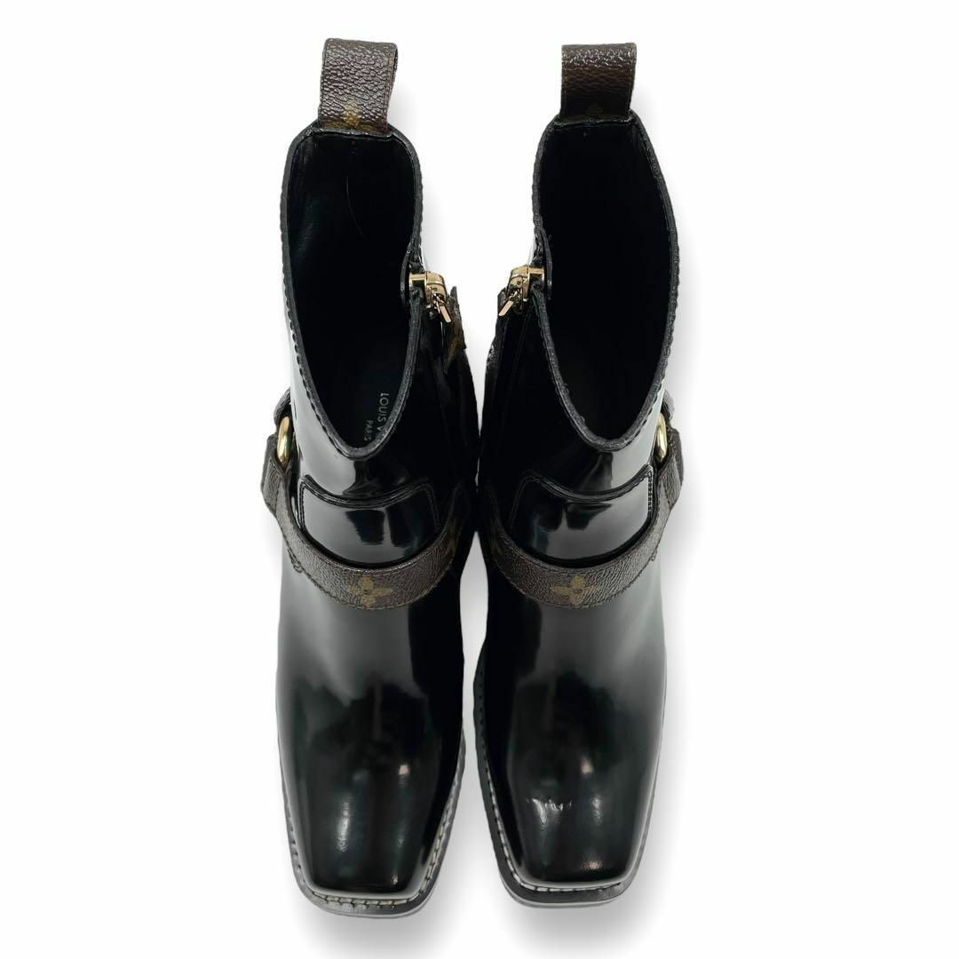 LOUIS VUITTON(ルイヴィトン)の美品 LOUIS VUITTON ショートブーツ エナメル モノグラム 黒 37 レディースの靴/シューズ(ブーツ)の商品写真
