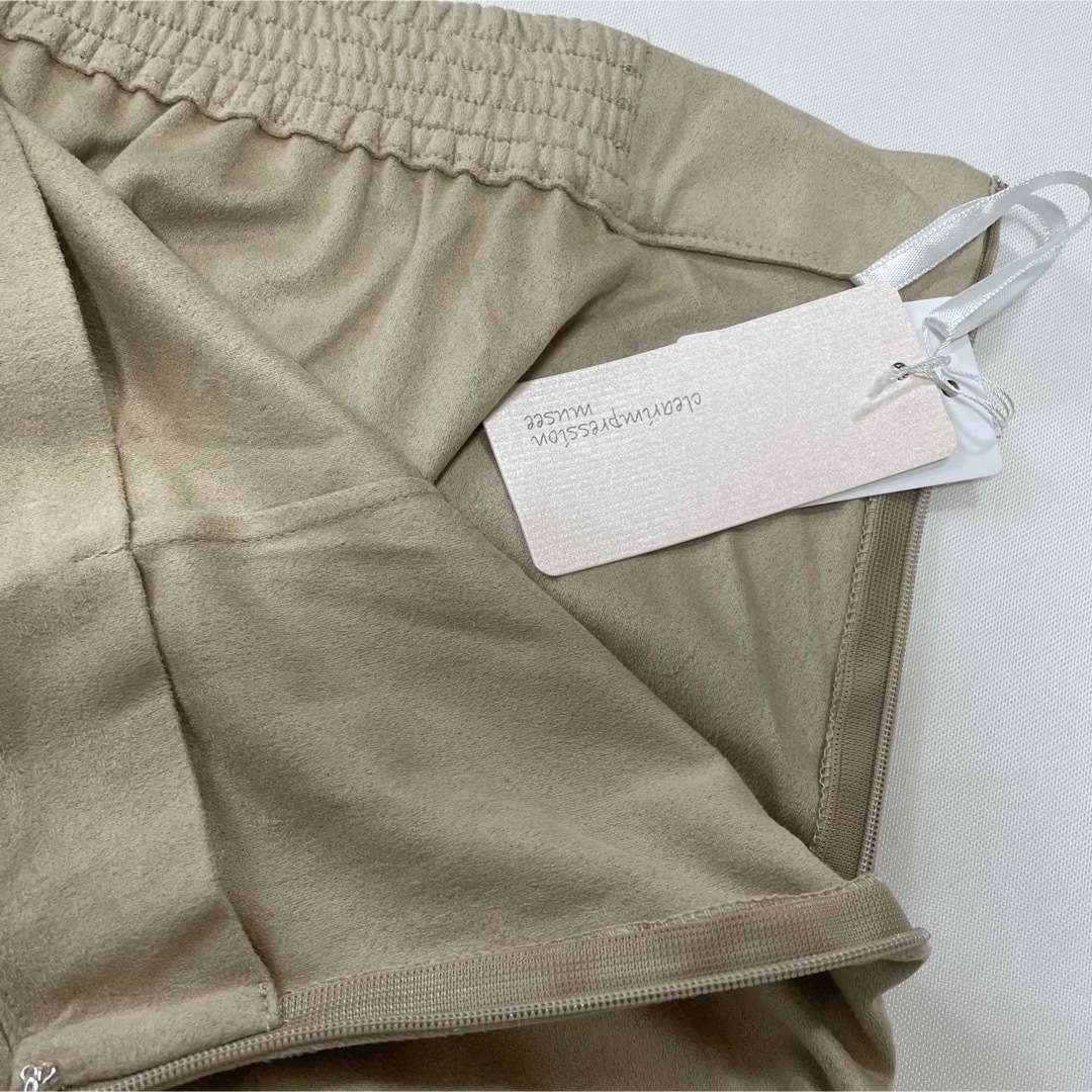 CLEAR IMPRESSION(クリアインプレッション)の【新品タグ付】CLEAR IMPRESSIONフェイクスエードナロースカート レディースのスカート(ロングスカート)の商品写真