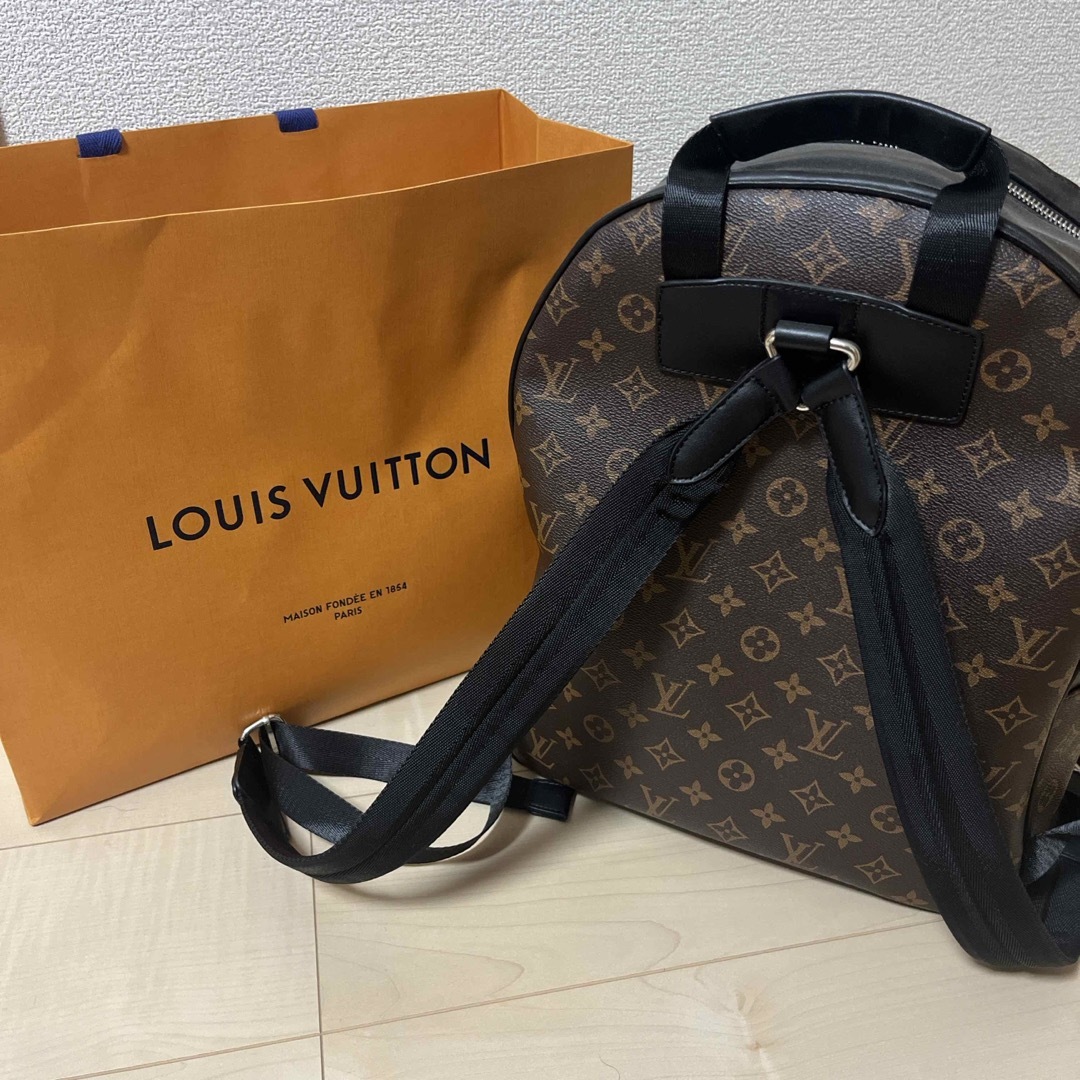 LOUIS VUITTON(ルイヴィトン)のLOUIS VUITTON リュック メンズのバッグ(バッグパック/リュック)の商品写真