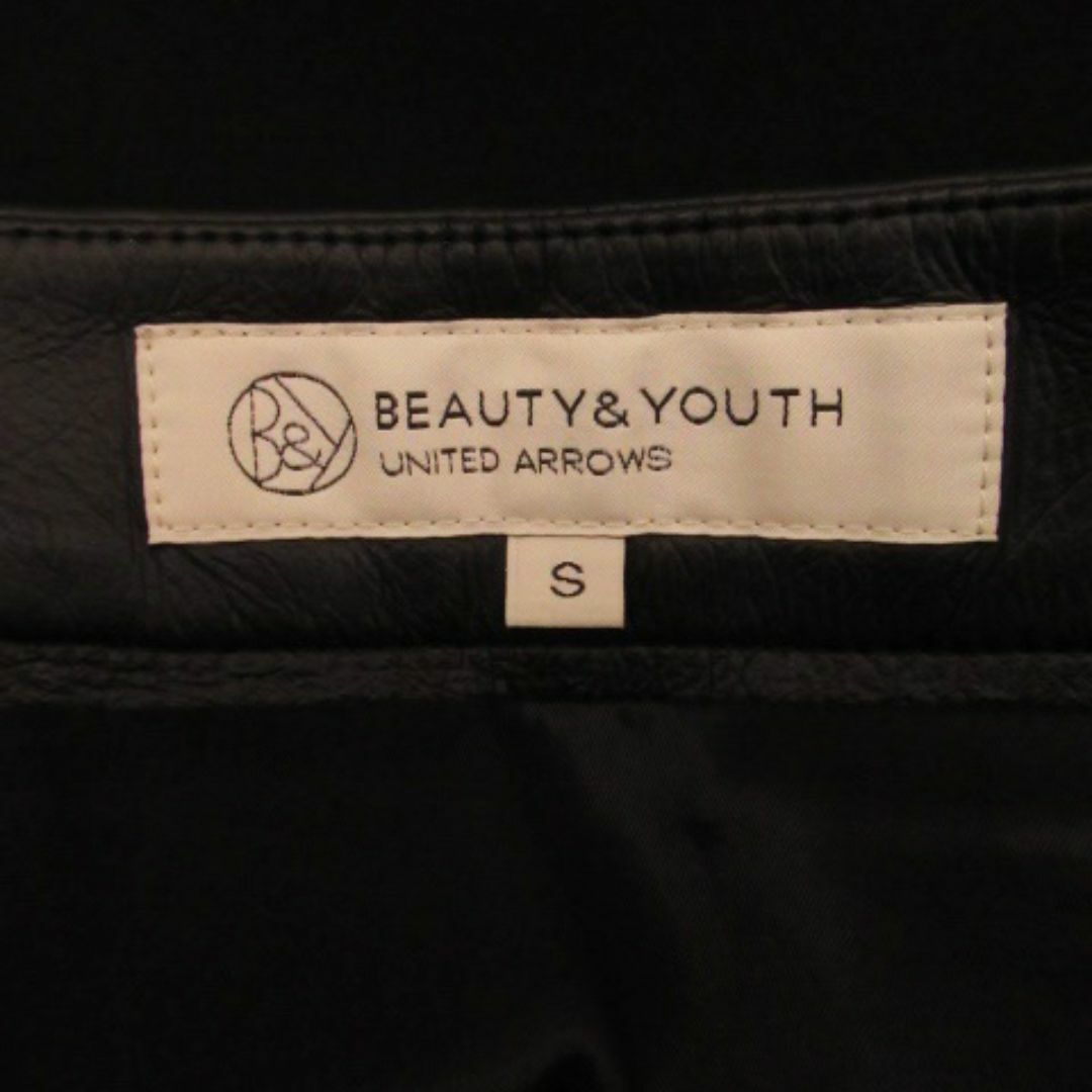 BEAUTY&YOUTH UNITED ARROWS(ビューティアンドユースユナイテッドアローズ)の ユナイテッドアローズ  フェイクレザー S 黒 フレアスカート ひざ丈 切替  レディースのスカート(ひざ丈スカート)の商品写真