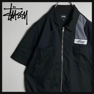 ステューシー(STUSSY)の【人気Lサイズ】ステューシー　半袖シャツ　フルジップ　刺繍ロゴ　ワークシャツ(シャツ)