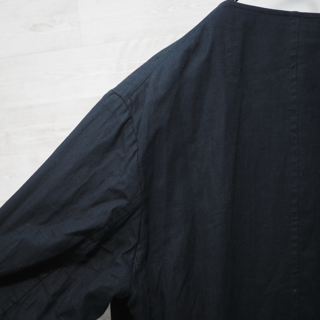 Yohji Yamamoto POUR HOMME(ヨウジヤマモトプールオム)のYOHJI YAMAMOTO 17SS ノーカラー綿麻ロングコート-Bk/2 メンズのジャケット/アウター(ノーカラージャケット)の商品写真