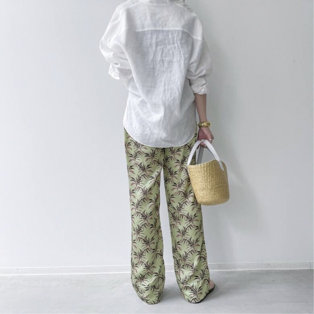 L'Appartement DEUXIEME CLASSE(アパルトモンドゥーズィエムクラス)のL'Appartement センシスタジオ Silk Slouchy Pants レディースのパンツ(カジュアルパンツ)の商品写真