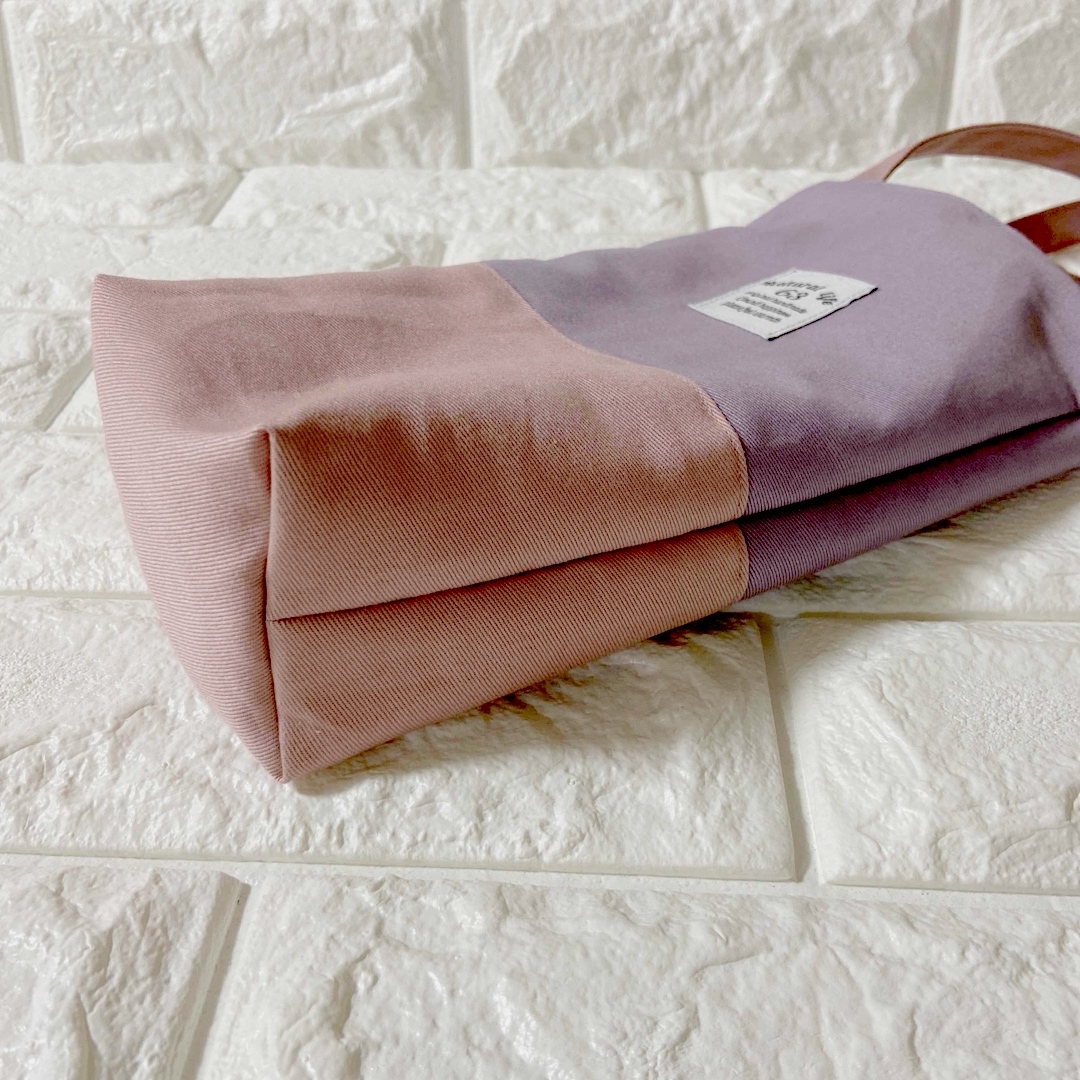 ラベンダー×くすみピンク　ミニバッグ　ハンドメイド ハンドメイドのファッション小物(その他)の商品写真
