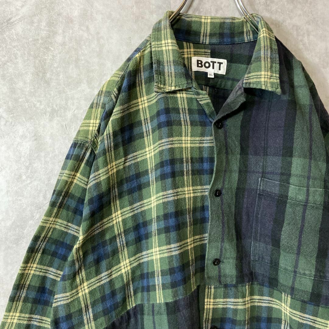 【人気グリーン】BoTTフランネルシャツ古着マルチカラー切替オーバーサイズ メンズのトップス(シャツ)の商品写真
