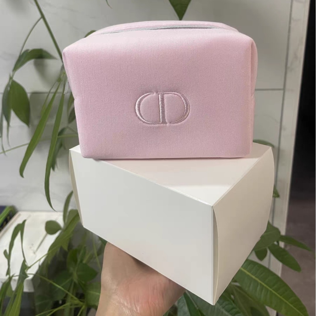 Christian Dior(クリスチャンディオール)の新品未使用 ディオール ノベルティ ポーチ ピンク レディースのファッション小物(ポーチ)の商品写真