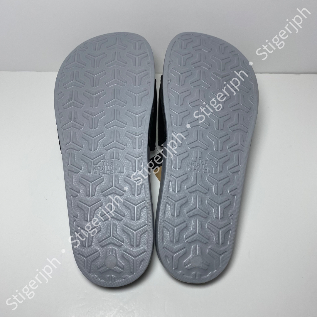 THE NORTH FACE(ザノースフェイス)のザノースフェイス　ベースキャンプスライド III グレー　イエロー　26CM メンズの靴/シューズ(サンダル)の商品写真