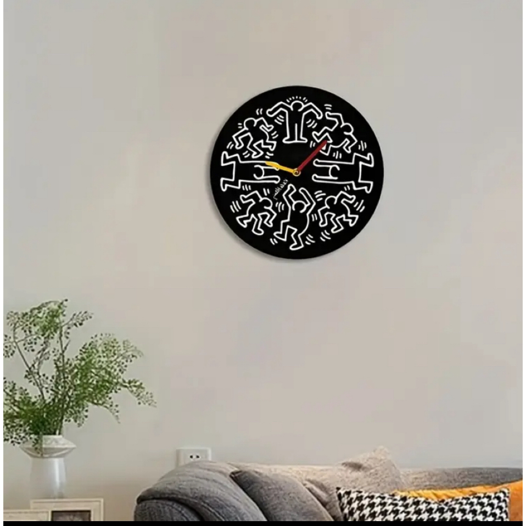 【輸入品】壁掛け時計 キースヘリング 直径30cm インテリア/住まい/日用品のインテリア小物(掛時計/柱時計)の商品写真