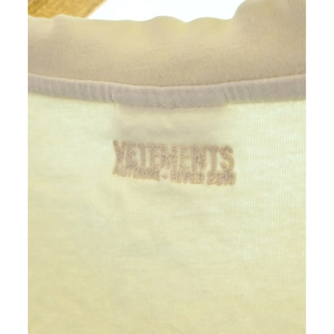 VETEMENTS(ヴェトモン)のVETEMENTS ヴェトモン Tシャツ・カットソー M アイボリー系 【古着】【中古】 メンズのトップス(Tシャツ/カットソー(半袖/袖なし))の商品写真