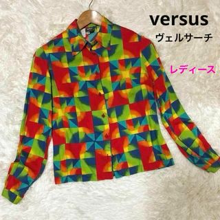 ヴェルサス(VERSUS)の【希少】versus ヴェルサーチ　イタリア製　柄シャツ　アート　長袖シャツ(シャツ/ブラウス(長袖/七分))